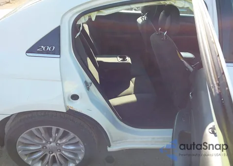 2011 Chrysler 200 Limited z USA, uszkodzony, nr VIN 1C3BC2FB9BN549209